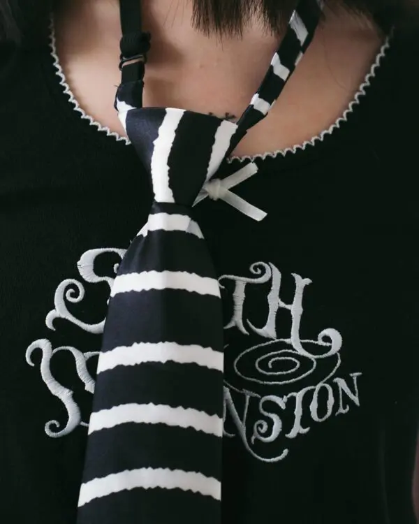 Swirl Tie - Image 3