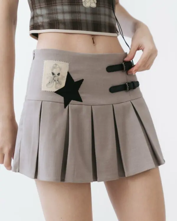 Patches Grey Built-in Shorts Skirt - Image 4