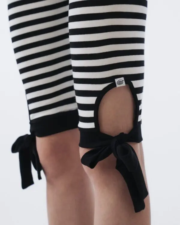 Beetle Capri Legging - Image 6