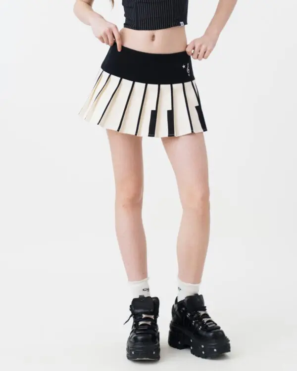 Piano Built-in Shorts Skirt - Image 3