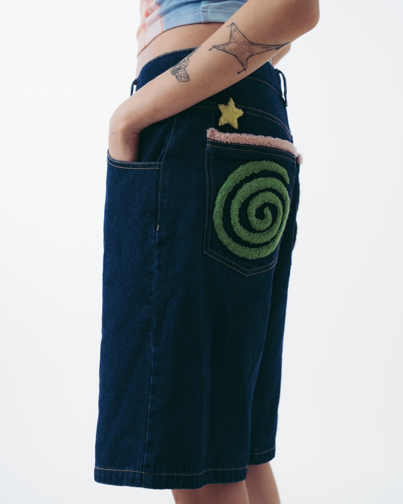 Altered Jeans: Adding 3 Darts to the back Waist - JuJu Vail